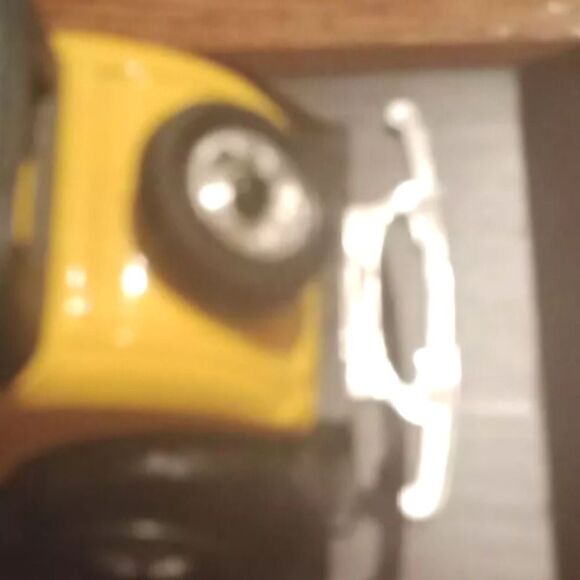 🩷Avon:  Diecast 1930 Yellow Roadster Car & Wood Base - Picture 3 of 3